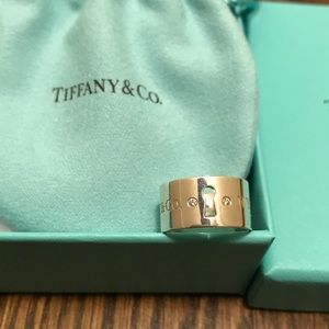 *BRAND NEW IN BOX* Tiffany & Co Diamond Lock Band